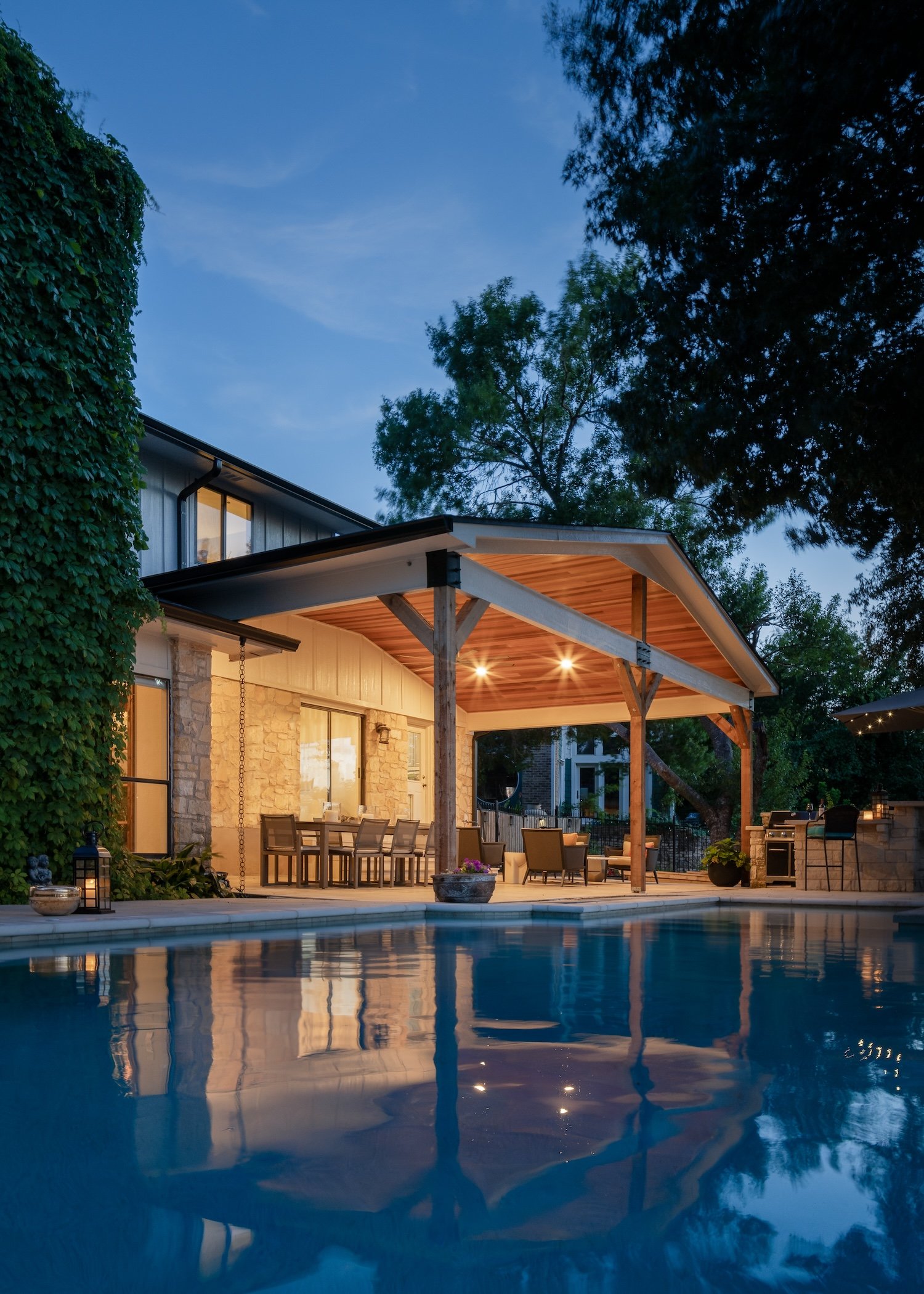 Round Rock Porch — Rainier Plank, Round Rock TX · photography Kristian Alveo